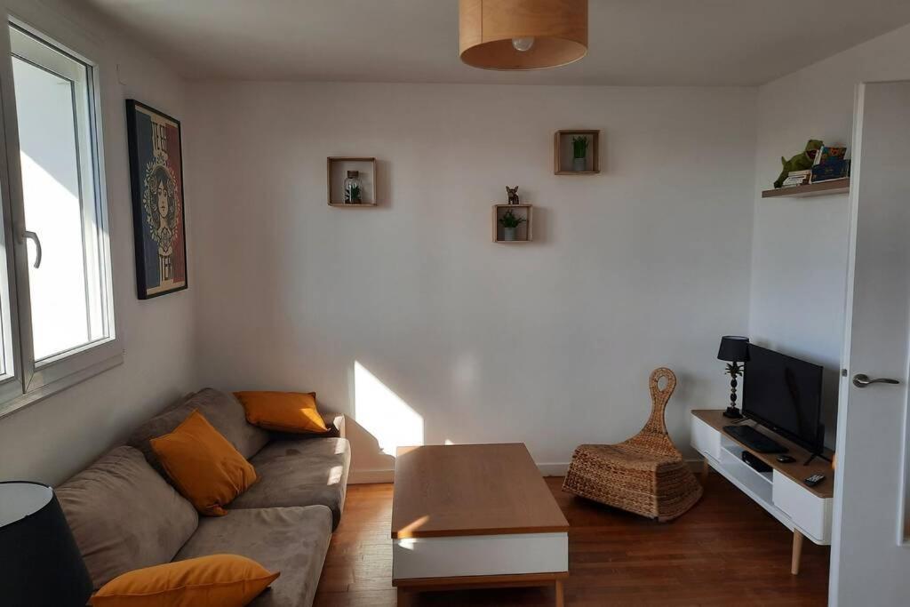 Appartement 70M² 3 Chambres Avec 3 Lits 2 Places Troyes Exterior photo